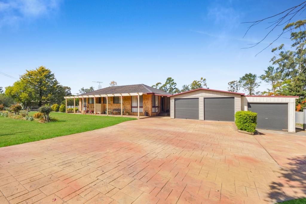 15 Bell St, Thirlmere, NSW 2572