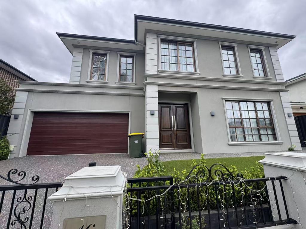 16 Eley Rd, Burwood East, VIC 3151