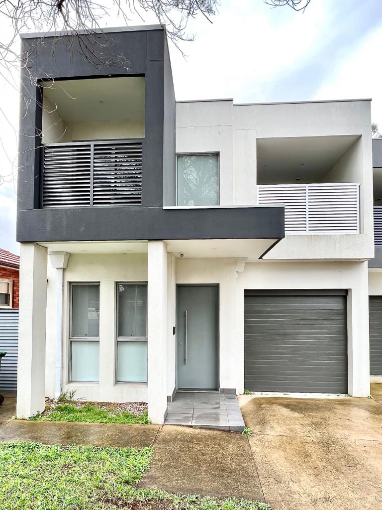 5 Wright Cl, Georges Hall, NSW 2198