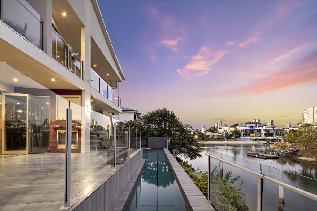 12 Lotus Key, Broadbeach Waters, QLD 4218