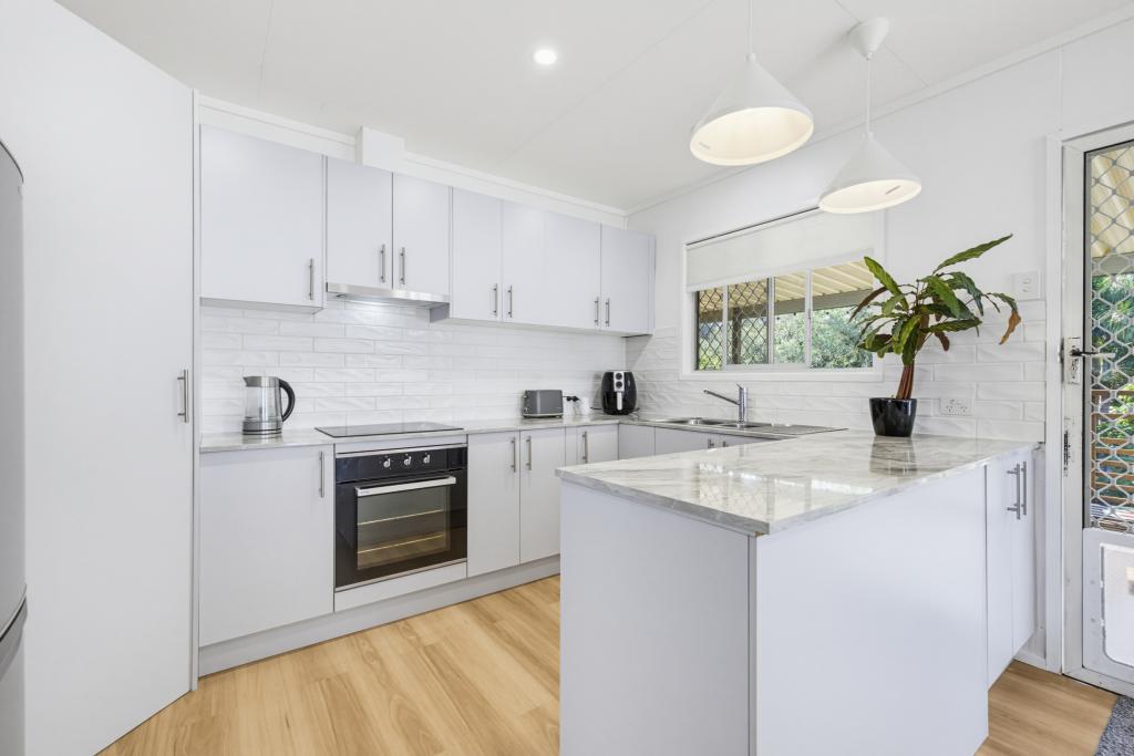 3 HIGHVIEW AVE, NAMBOUR, QLD 4560