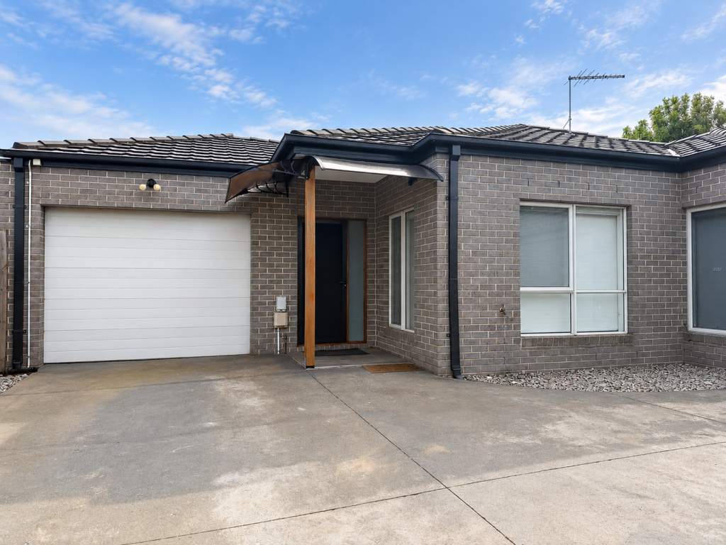2/104 Daley St, Glenroy, VIC 3046