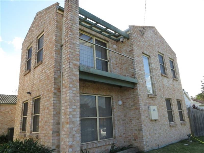 1/12 England St, West Wollongong, NSW 2500