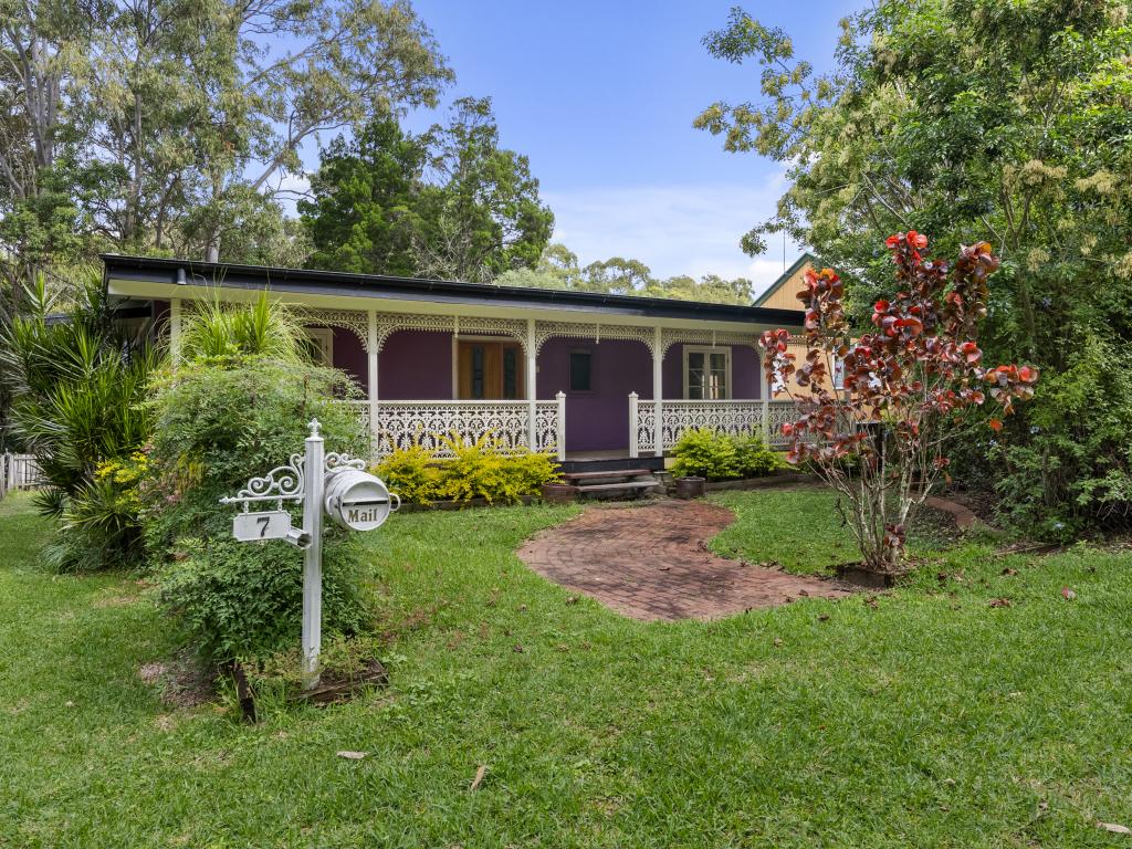 7 Ross St, Coochiemudlo Island, QLD 4184