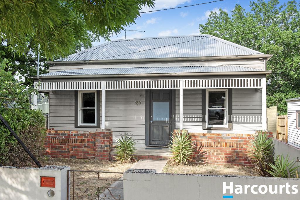 23 Rowe St, Black Hill, VIC 3350