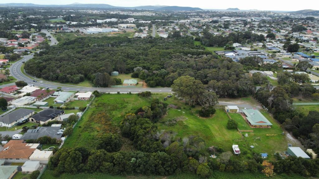 49 Le Grande Ave, Mckail, WA 6330