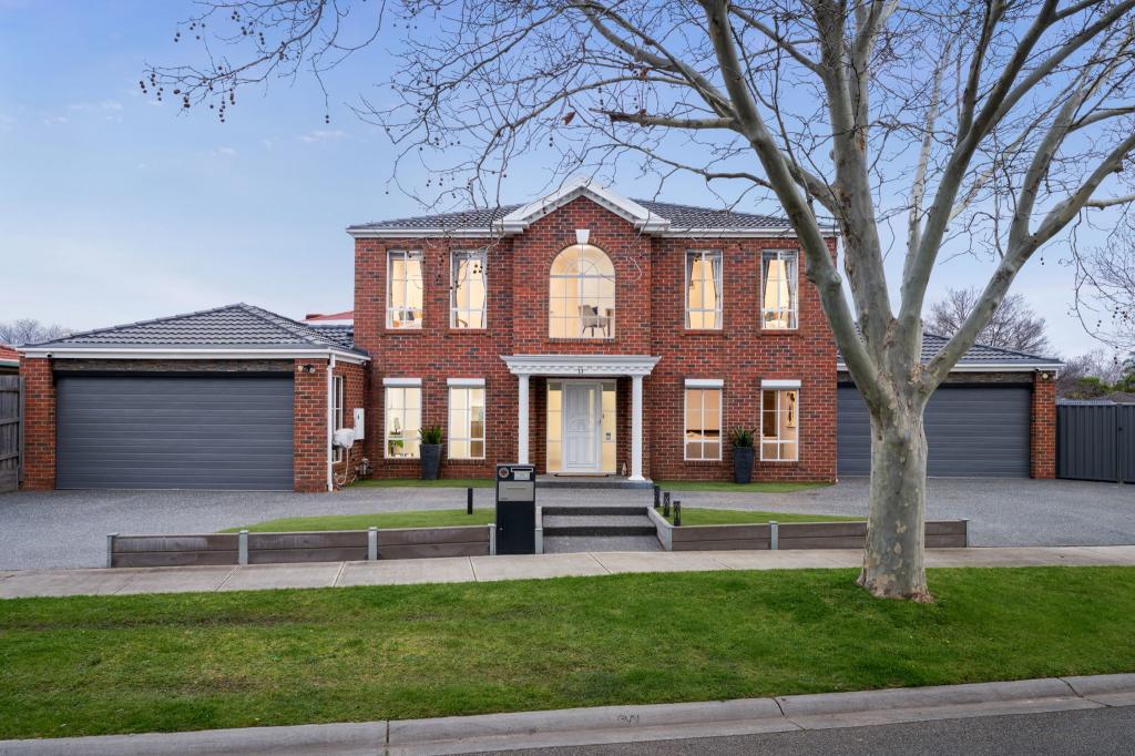 13 KESWICK CT, NARRE WARREN SOUTH, VIC 3805