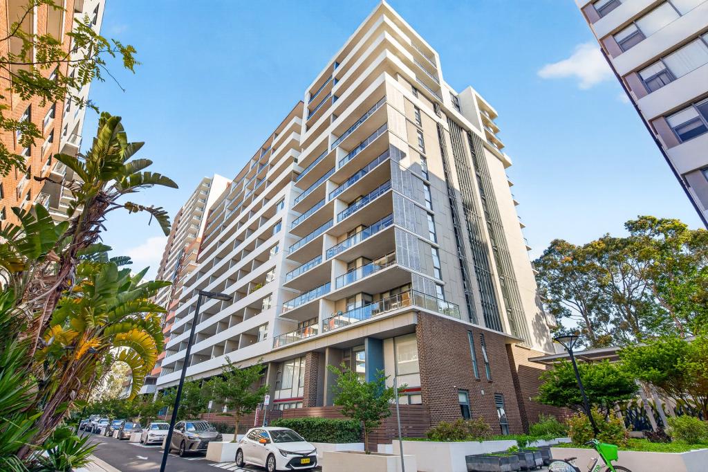 302/5 MOOLTAN AVE, MACQUARIE PARK, NSW 2113