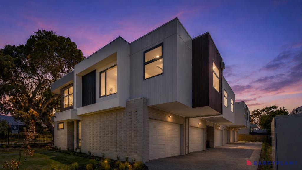 6/28-30 REILLY ST, INVERLOCH, VIC 3996