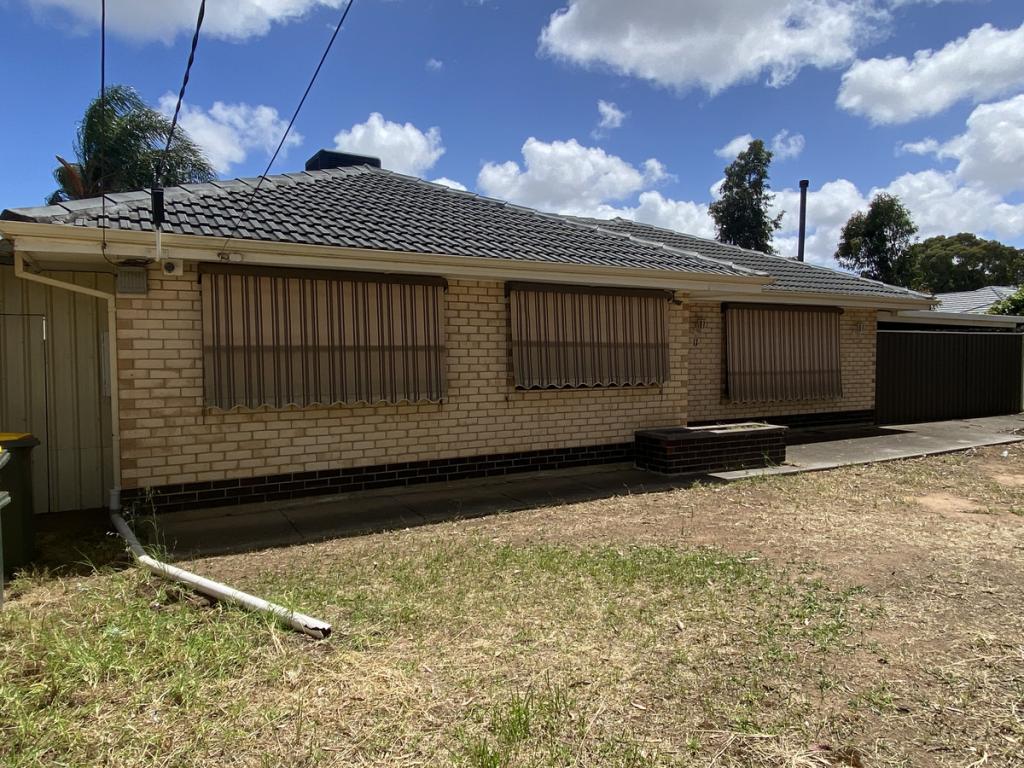 11 Mayo Cres, Salisbury Downs, SA 5108