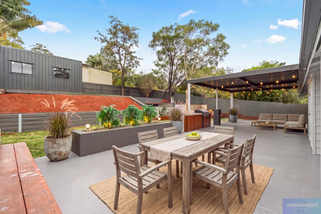 54 Avonmore St, Edens Landing, QLD 4207