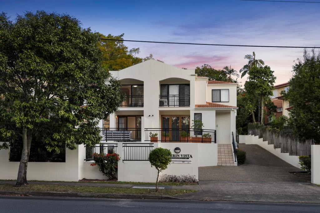 2/7 Indooroopilly Rd, Taringa, QLD 4068