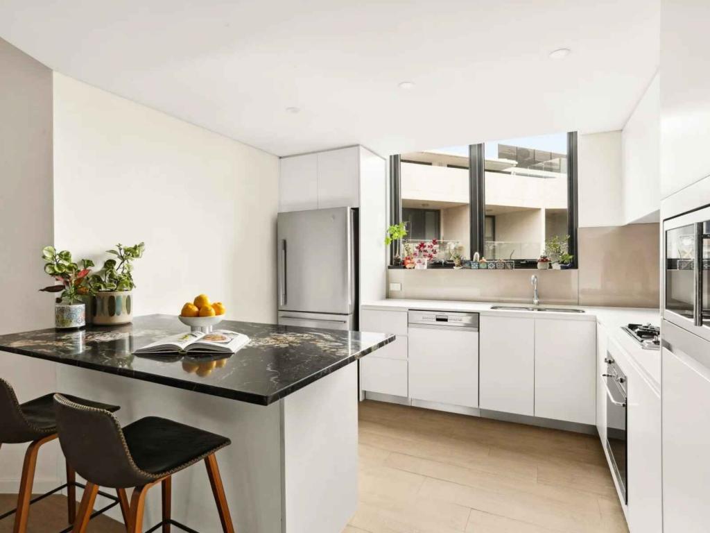 404/2 Thomas St, Ashfield, NSW 2131