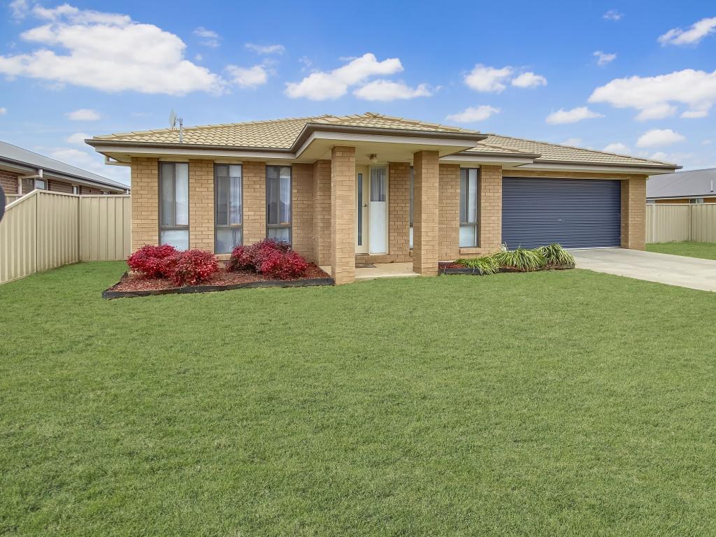 2 Devlin Cl, Leeton, NSW 2705