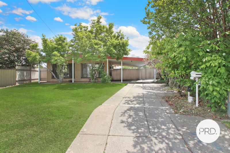 449 BUNDARRA PL, LAVINGTON, NSW 2641