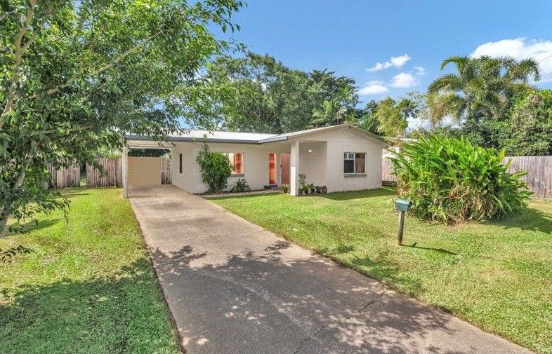 22 Dunbar St, Mooroobool, QLD 4870