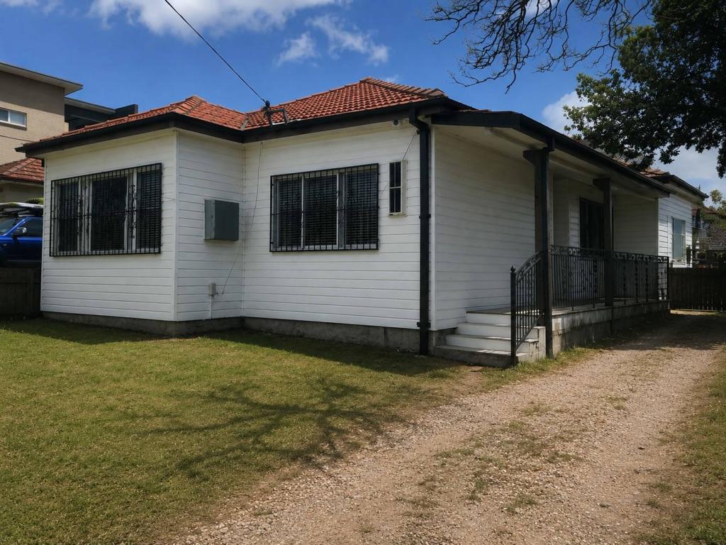 476 Woodville Rd, Guildford, NSW 2161