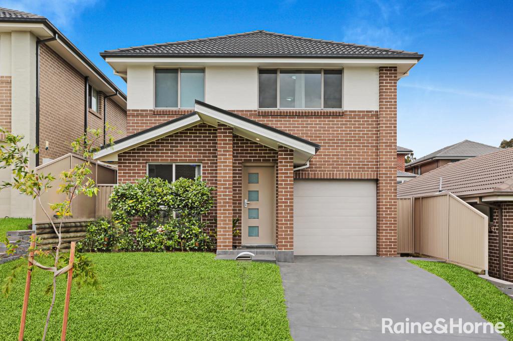 3 Almorah St, Glenfield, NSW 2167