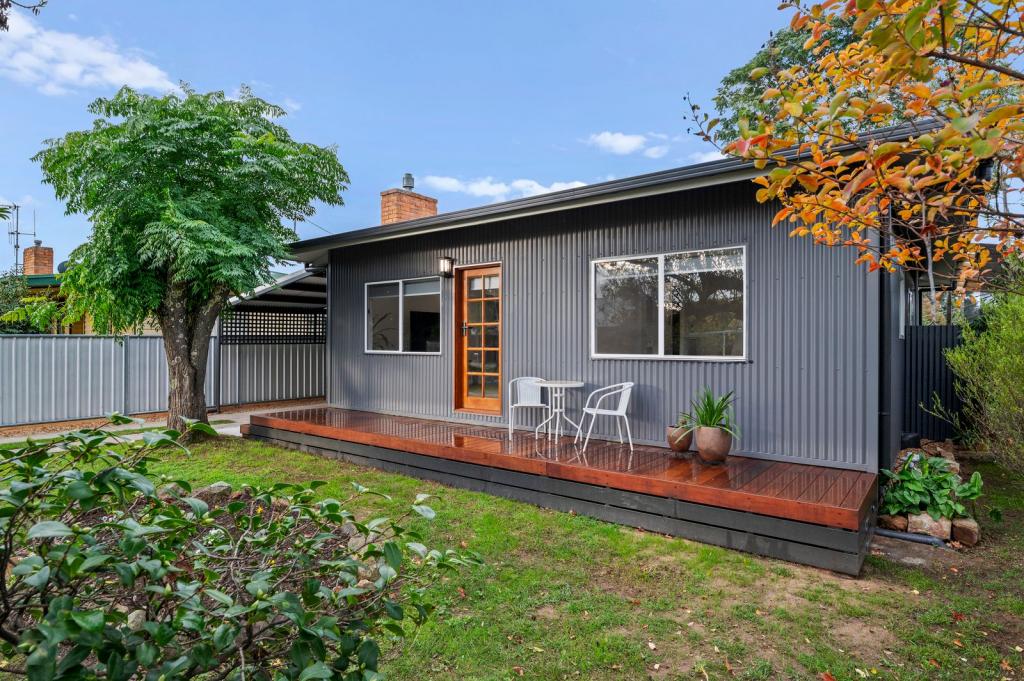 17 Royal Ave, Benalla, VIC 3672