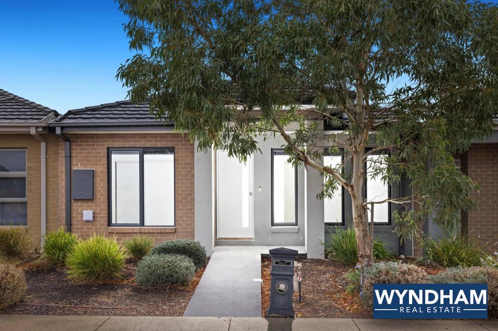 9 ZESTY WALK, MANOR LAKES, VIC 3024