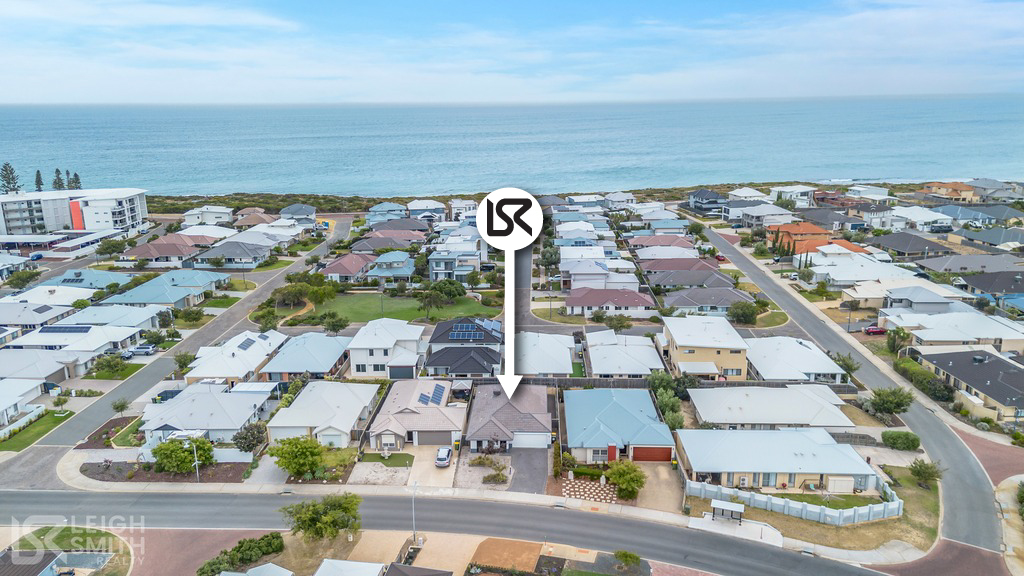 284 Peelwood Pde, Halls Head, WA 6210