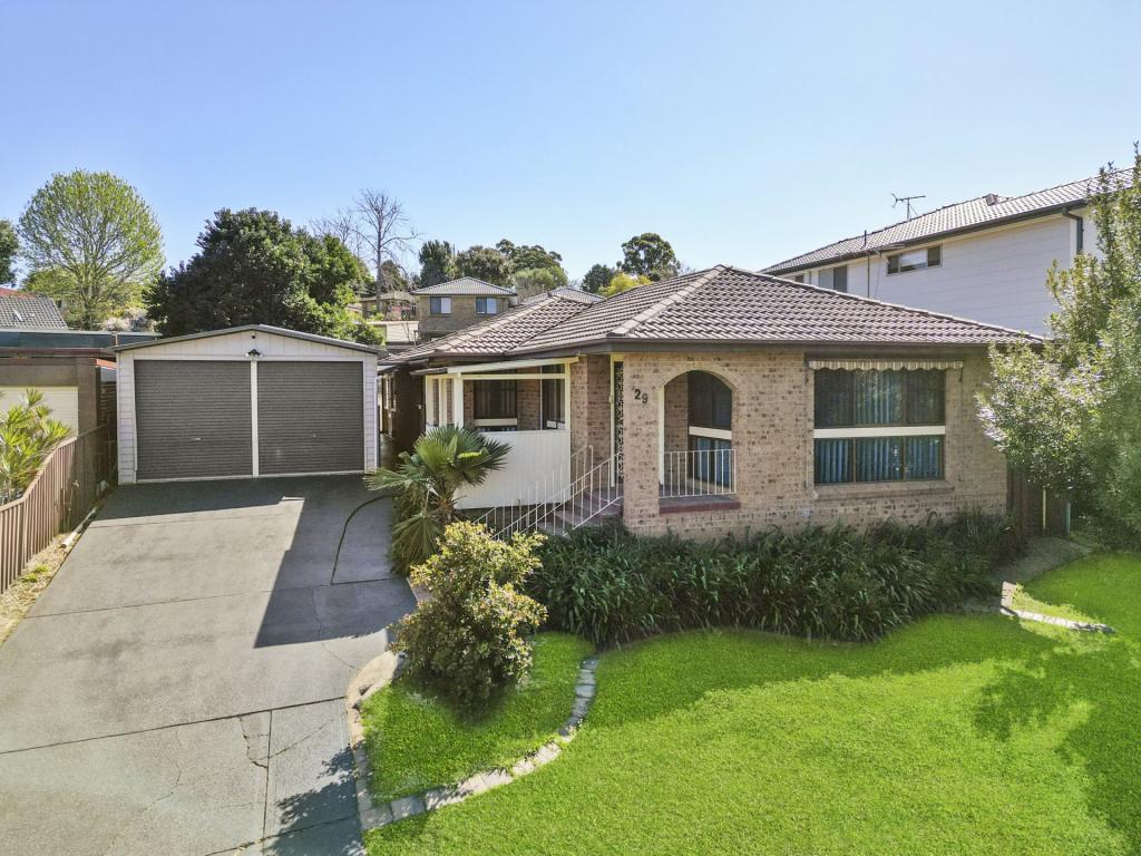 29 DUNCANSBY CRES, ST ANDREWS, NSW 2566