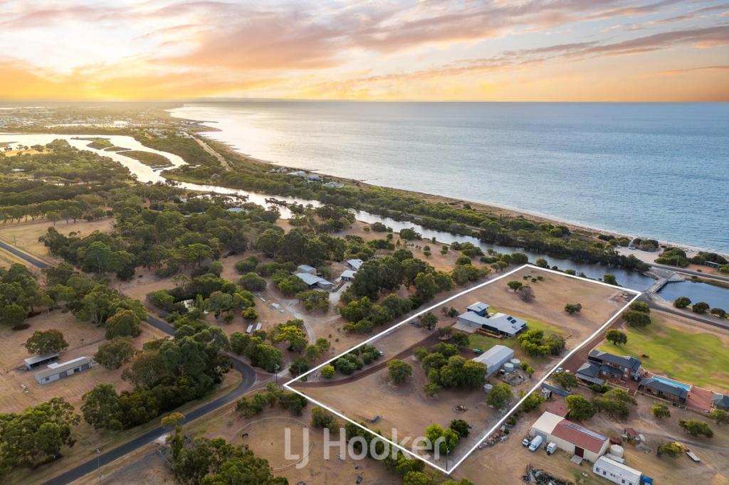 26 Ballarat Rd, Wonnerup, WA 6280