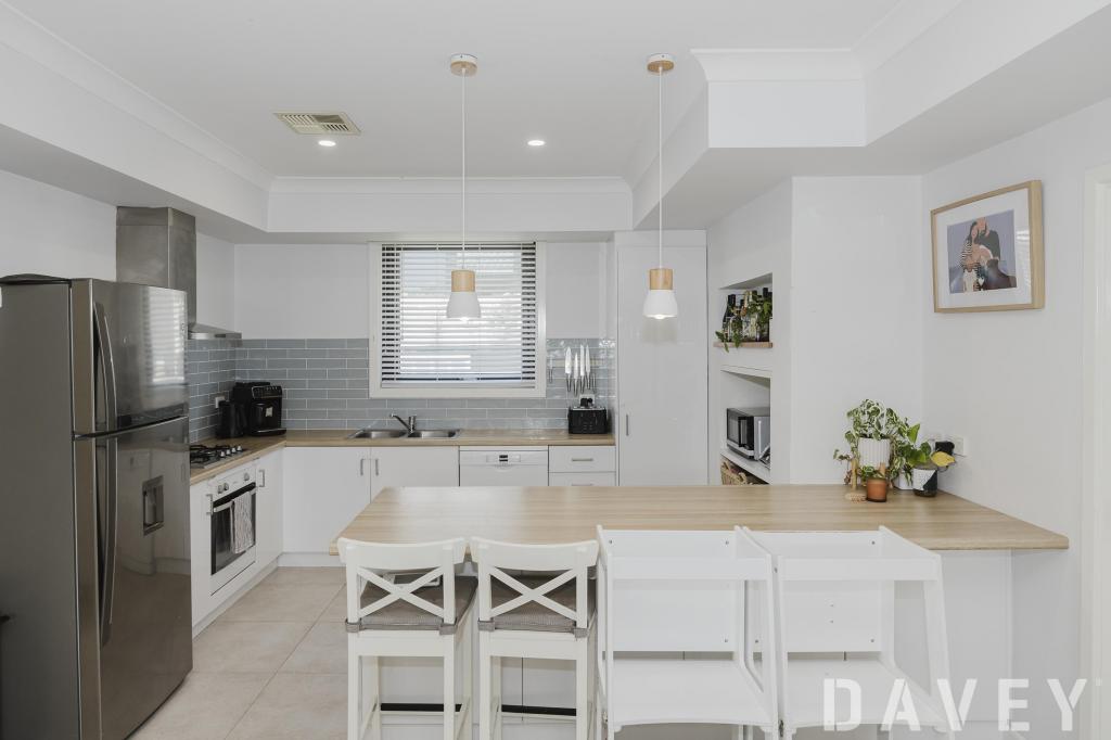 202 Duke St, Scarborough, WA 6019