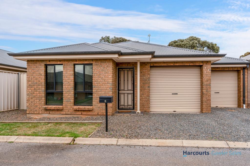 8 Seaview Ct, Blakeview, SA 5114