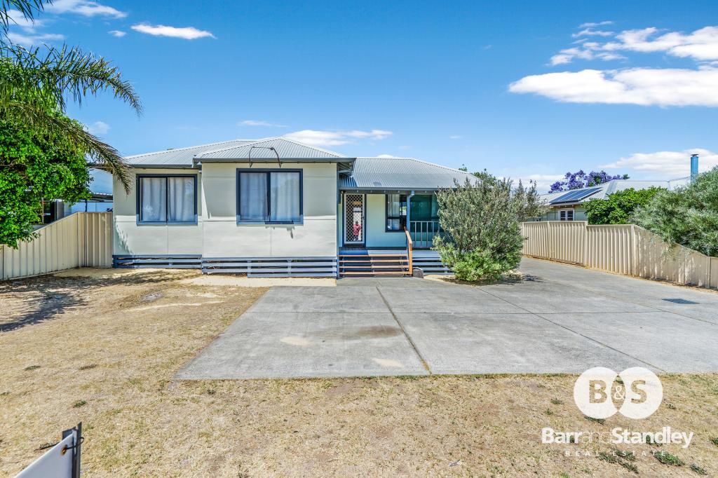 9a Moolyeen Rd, Carey Park, WA 6230