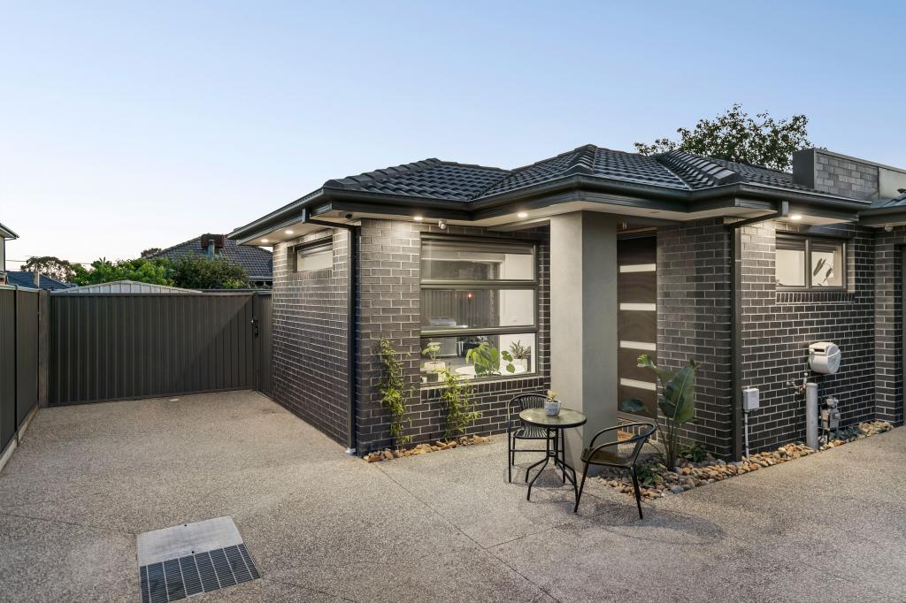 2/23 ELSA ST, FAWKNER, VIC 3060