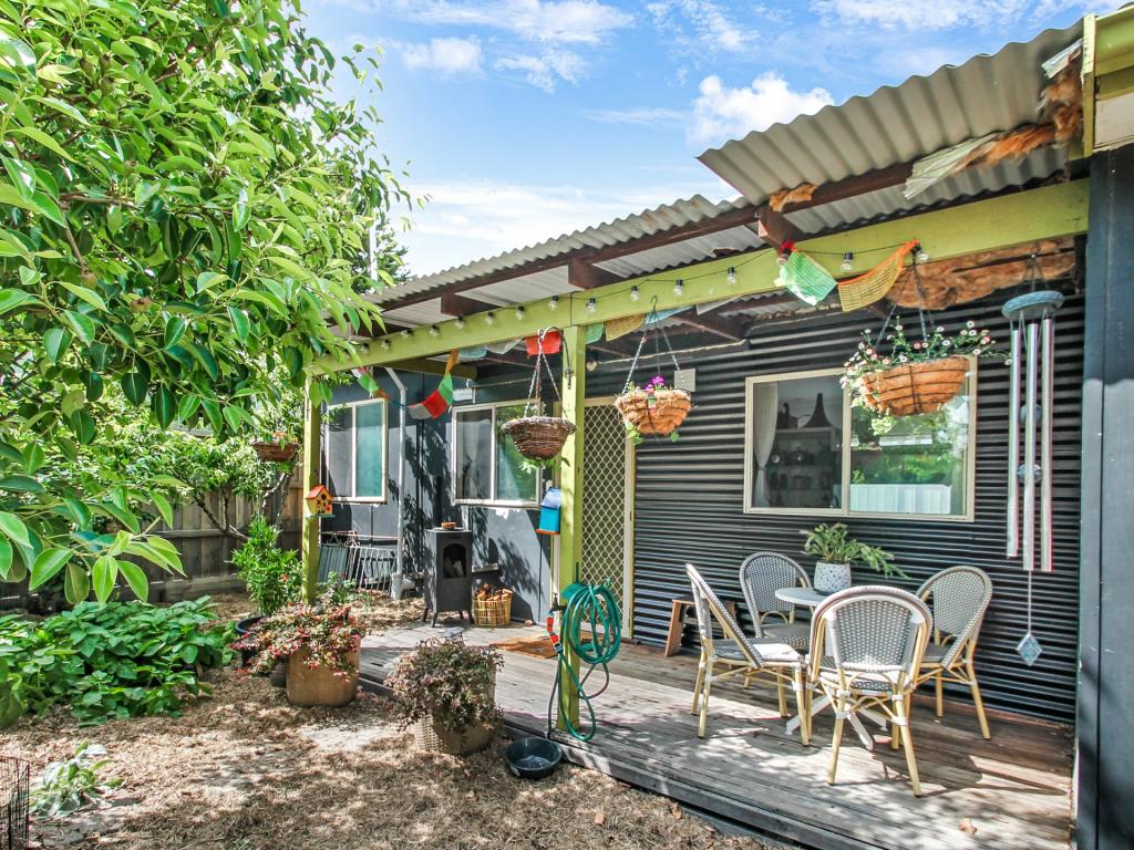 2/505 Great Alpine Rd, Sarsfield, VIC 3875