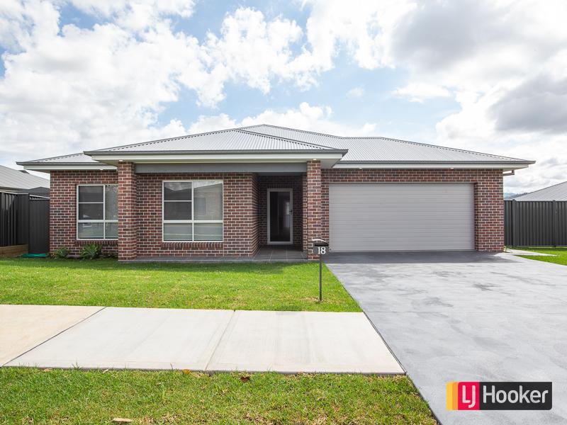 18 Grand Meadows Dr, North Tamworth, NSW 2340