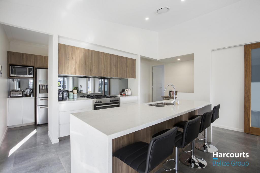 24 Paradise Pde, Jacobs Well, QLD 4208
