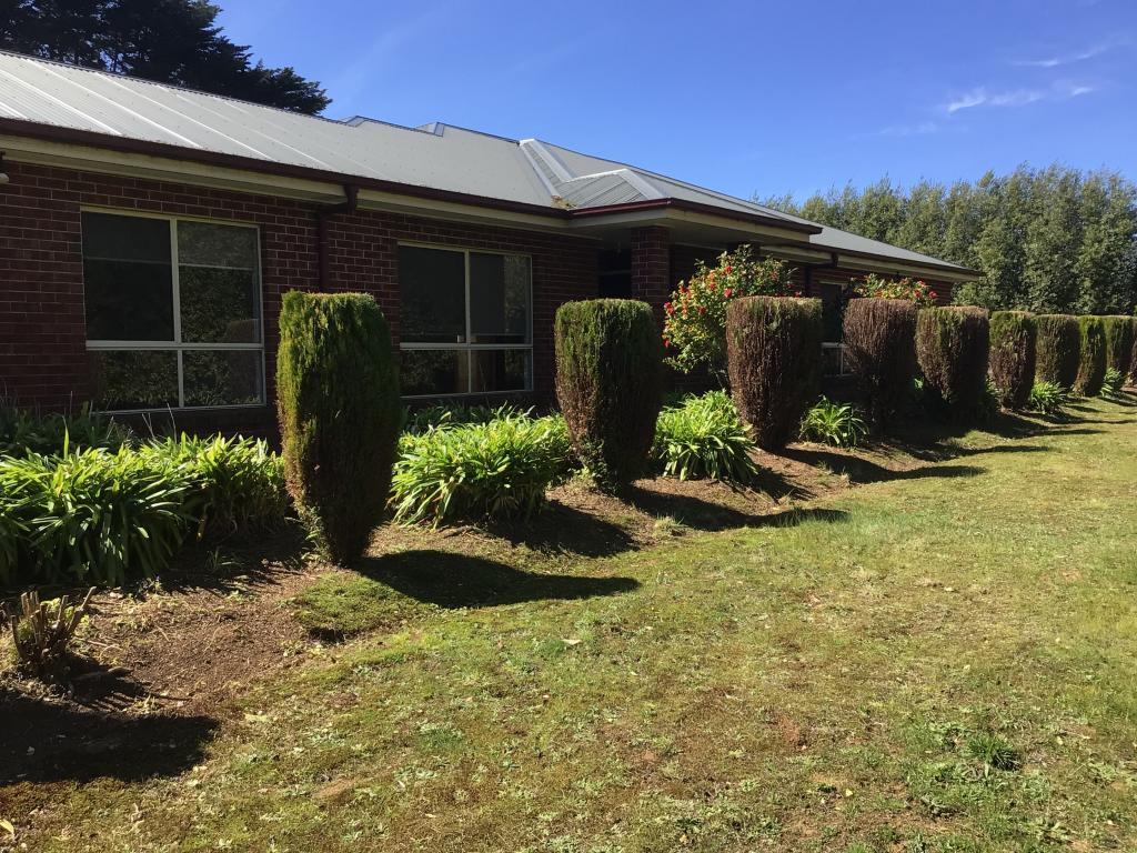 1230 Whittlesea Kinglake Rd, Kinglake West, VIC 3757