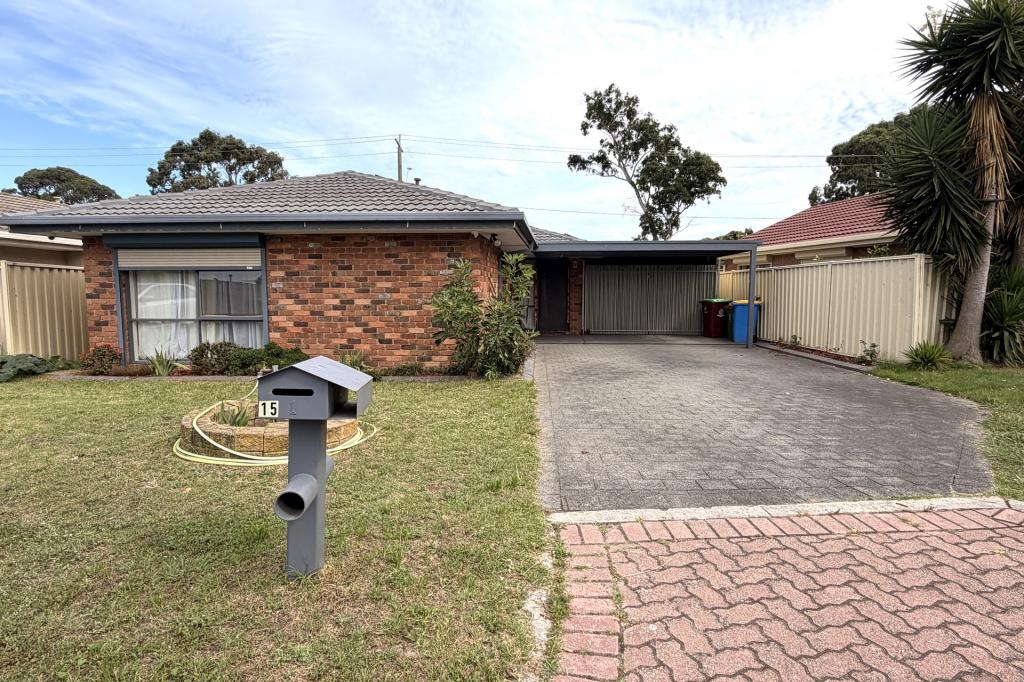 15 Berridale Court Ct, Hampton Park, VIC 3976