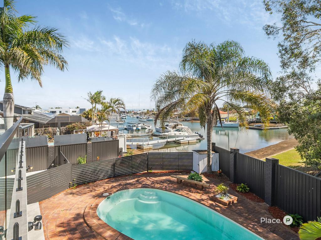 1 Courageous Ct, Newport, QLD 4020