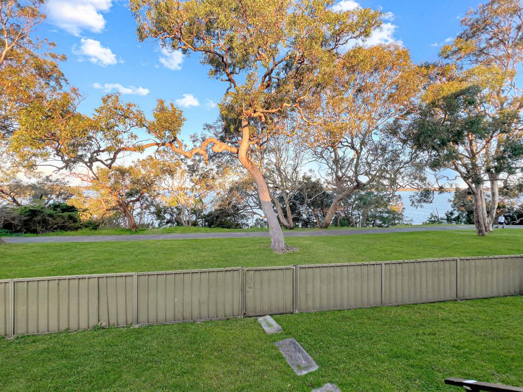 102 Buff Point Ave, Buff Point, NSW 2262