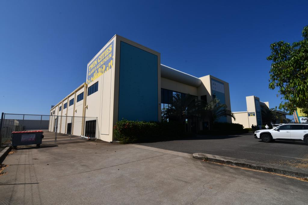 2a/125 Dalrymple Rd, Garbutt, QLD 4814