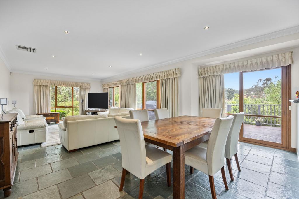 6 Stuart St, Greensborough, VIC 3088