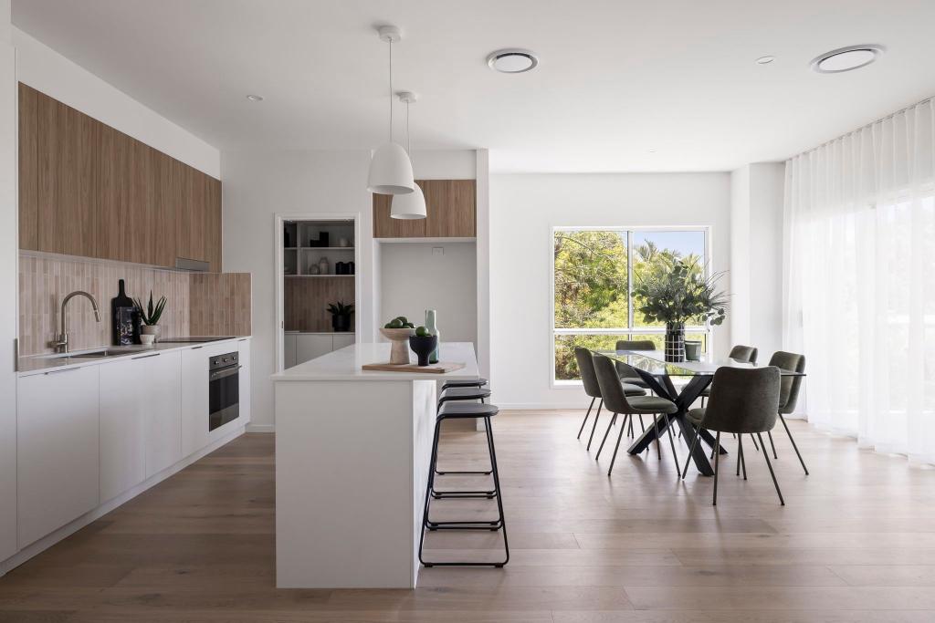 6/27 UNIVERSITY RD, MITCHELTON, QLD 4053