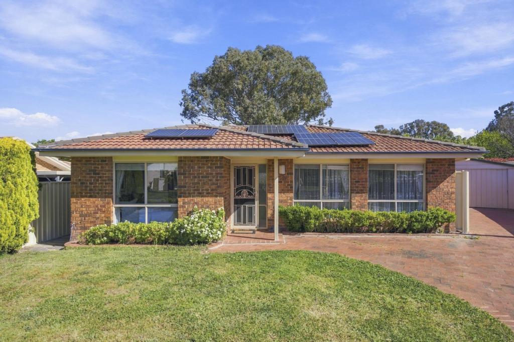 32 Mundawari Cct, Ngunnawal, ACT 2913