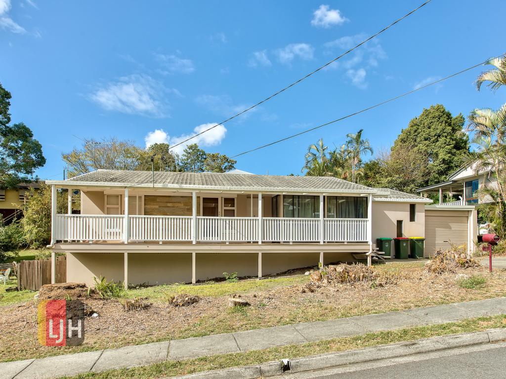 17 Koolewong St, Stafford Heights, QLD 4053