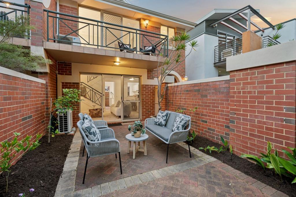 2/153 Derby Rd, Shenton Park, WA 6008
