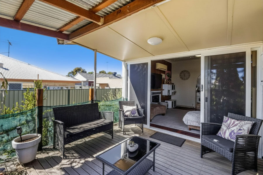 9 Locke St, Carey Park, WA 6230