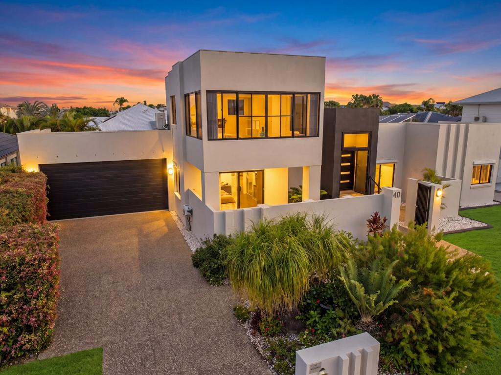 40 Kakadu Cct, Banksia Beach, QLD 4507