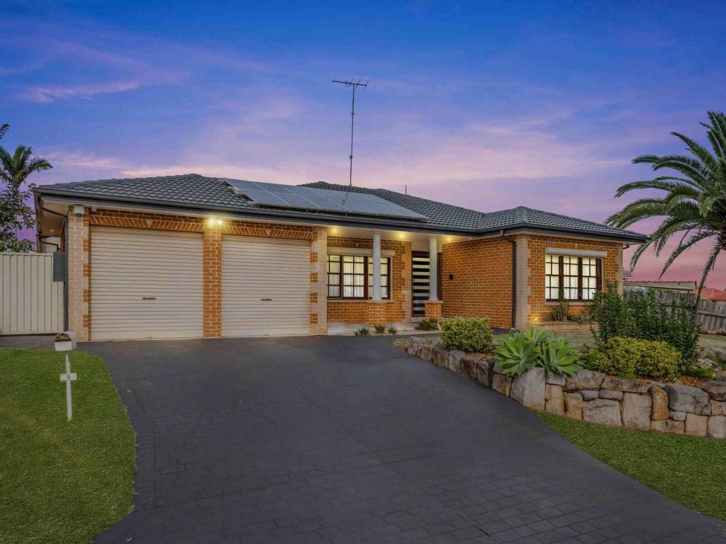 5 Snapper Cl, Green Valley, NSW 2168