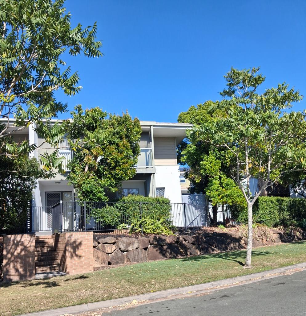 2/2 CHRISTOPHER ST, PIMPAMA, QLD 4209