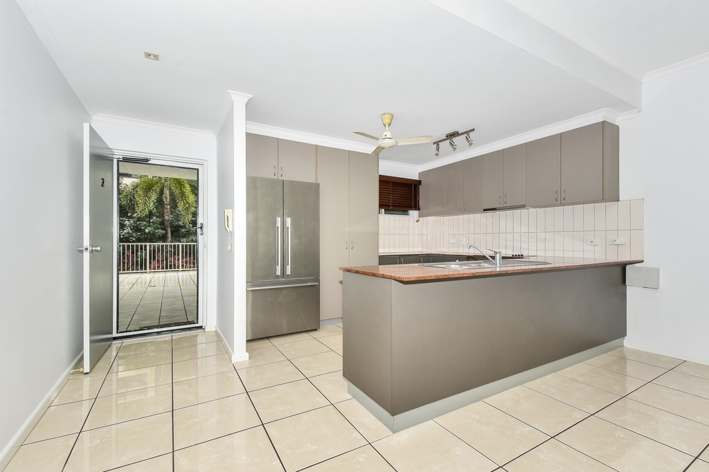 2/11 BREWERY PL, WOOLNER, NT 820