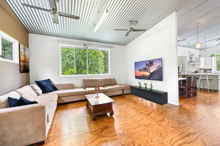 13 MCLEAN PL, NAMBOUR, QLD 4560